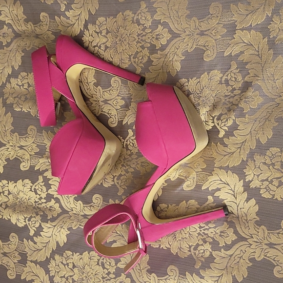 Fuchsia Platform Ankle Wrap Heels - Picture 6 of 10